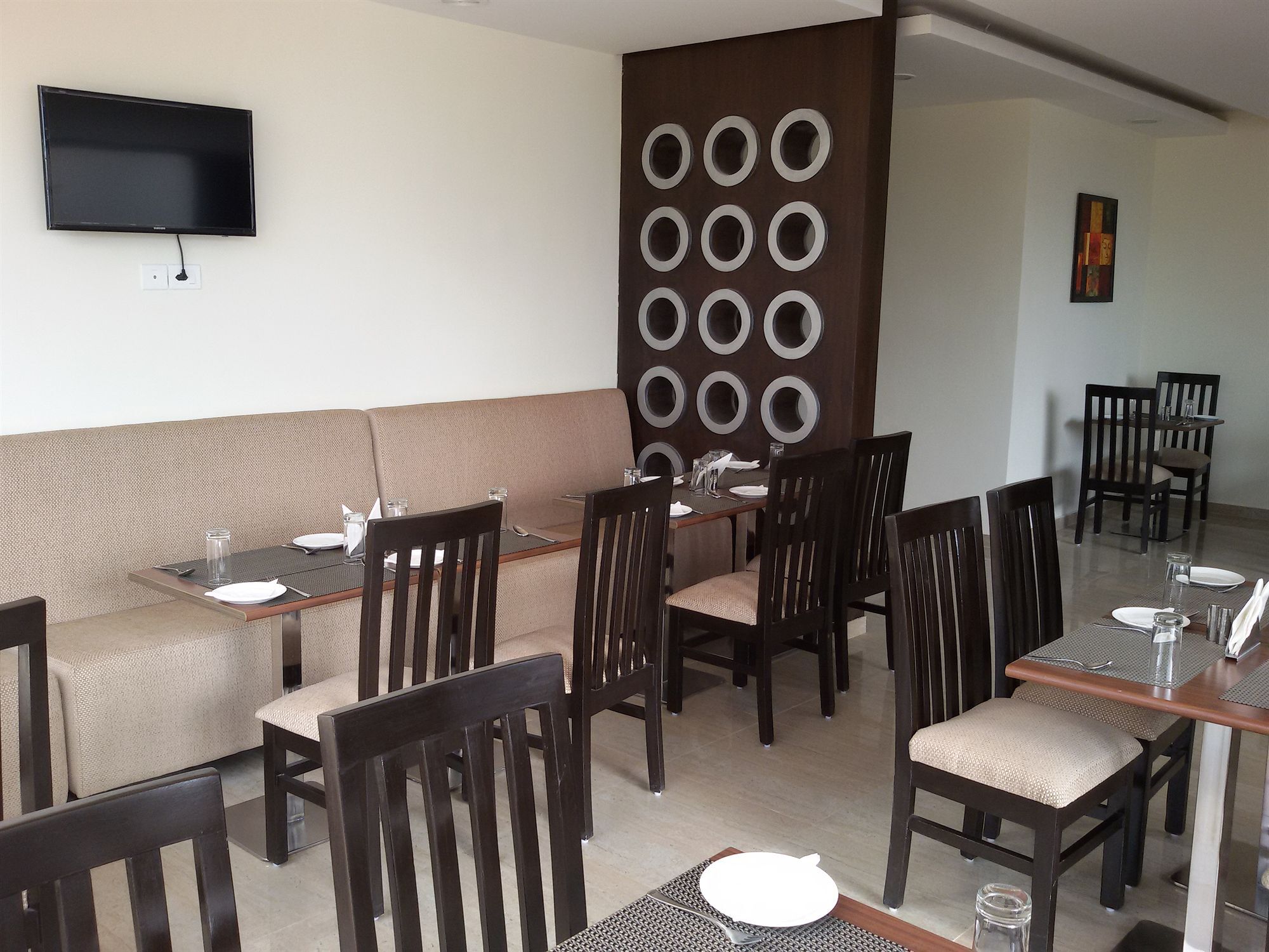 Starlit Suites Bangalore Kammasandra Bagian luar foto