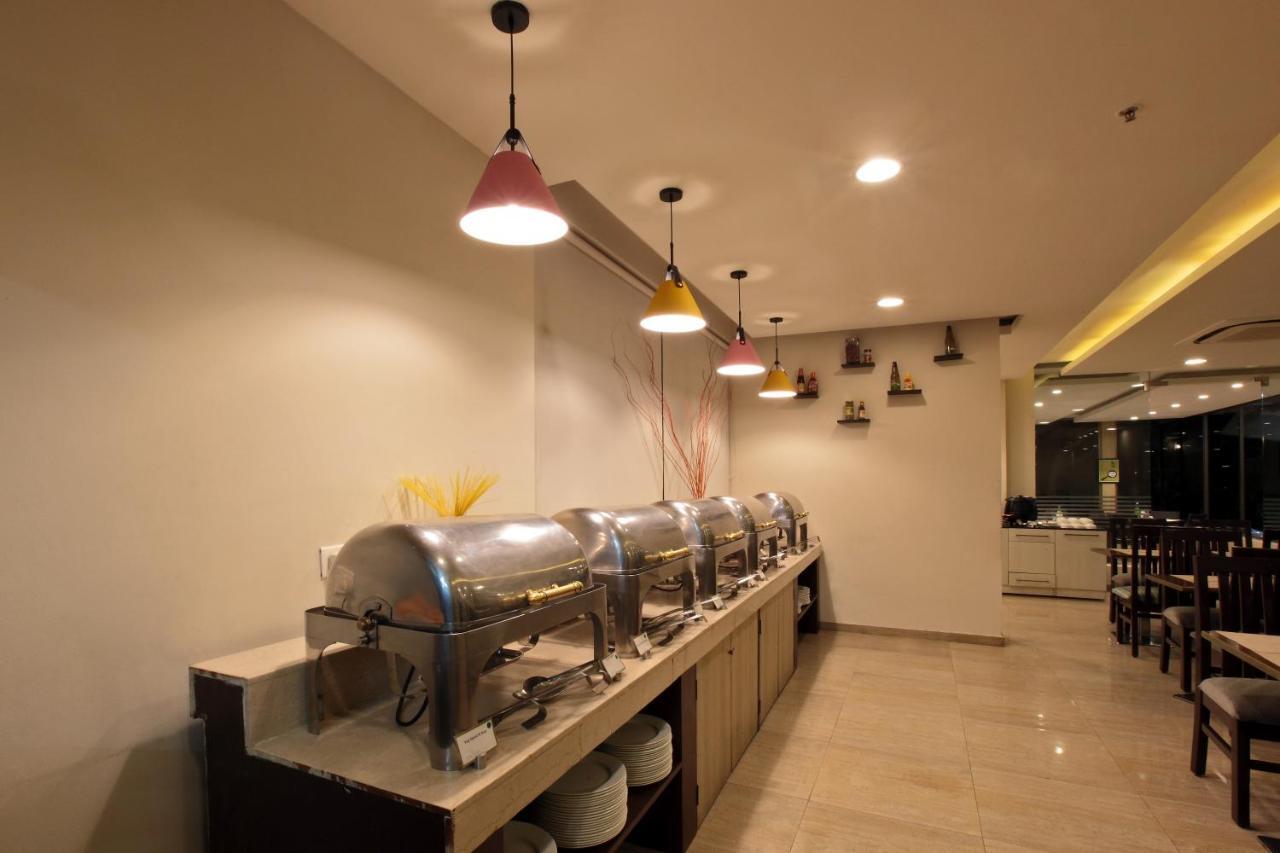 Starlit Suites Bangalore Kammasandra Bagian luar foto