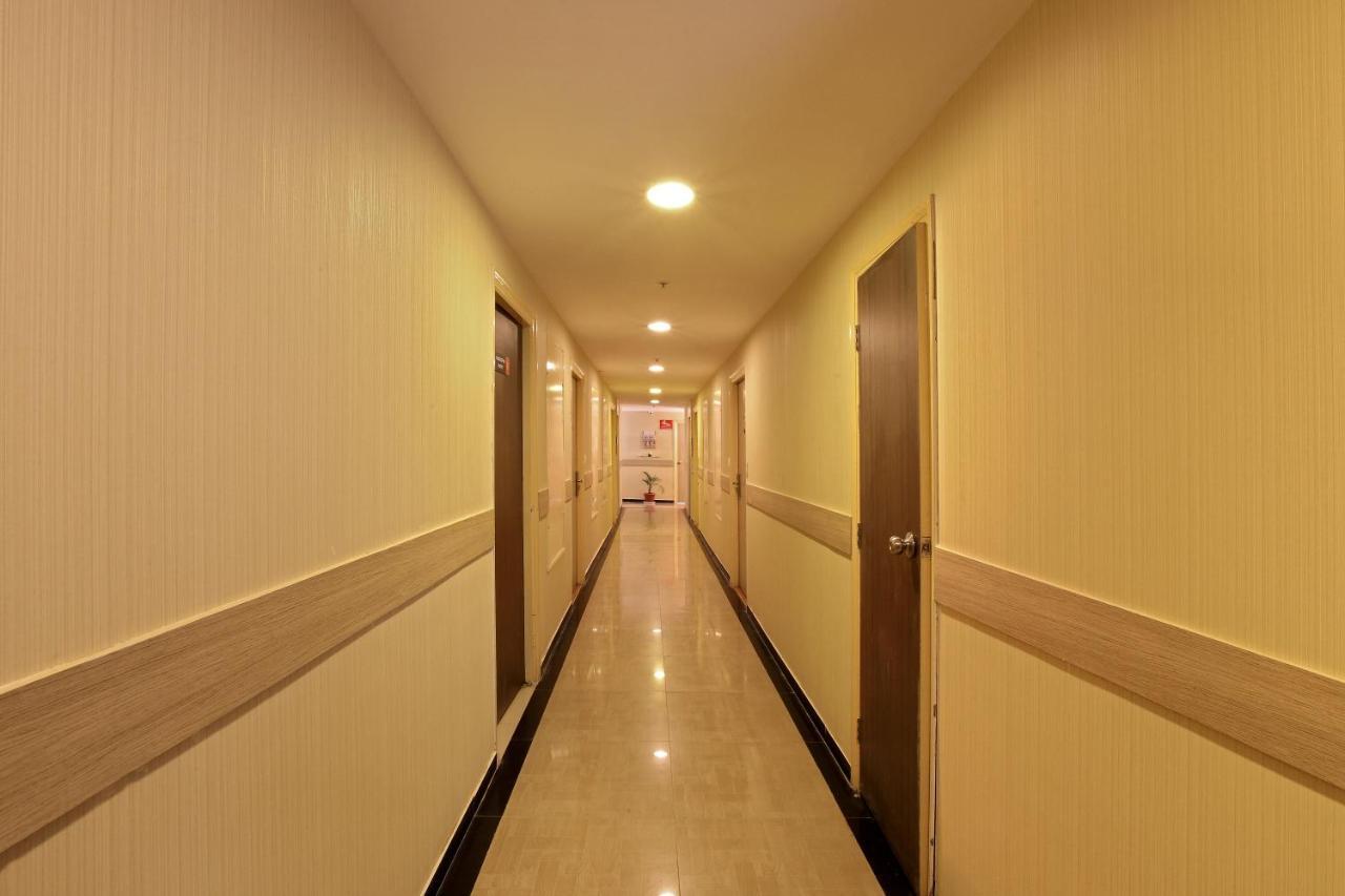 Starlit Suites Bangalore Kammasandra Bagian luar foto