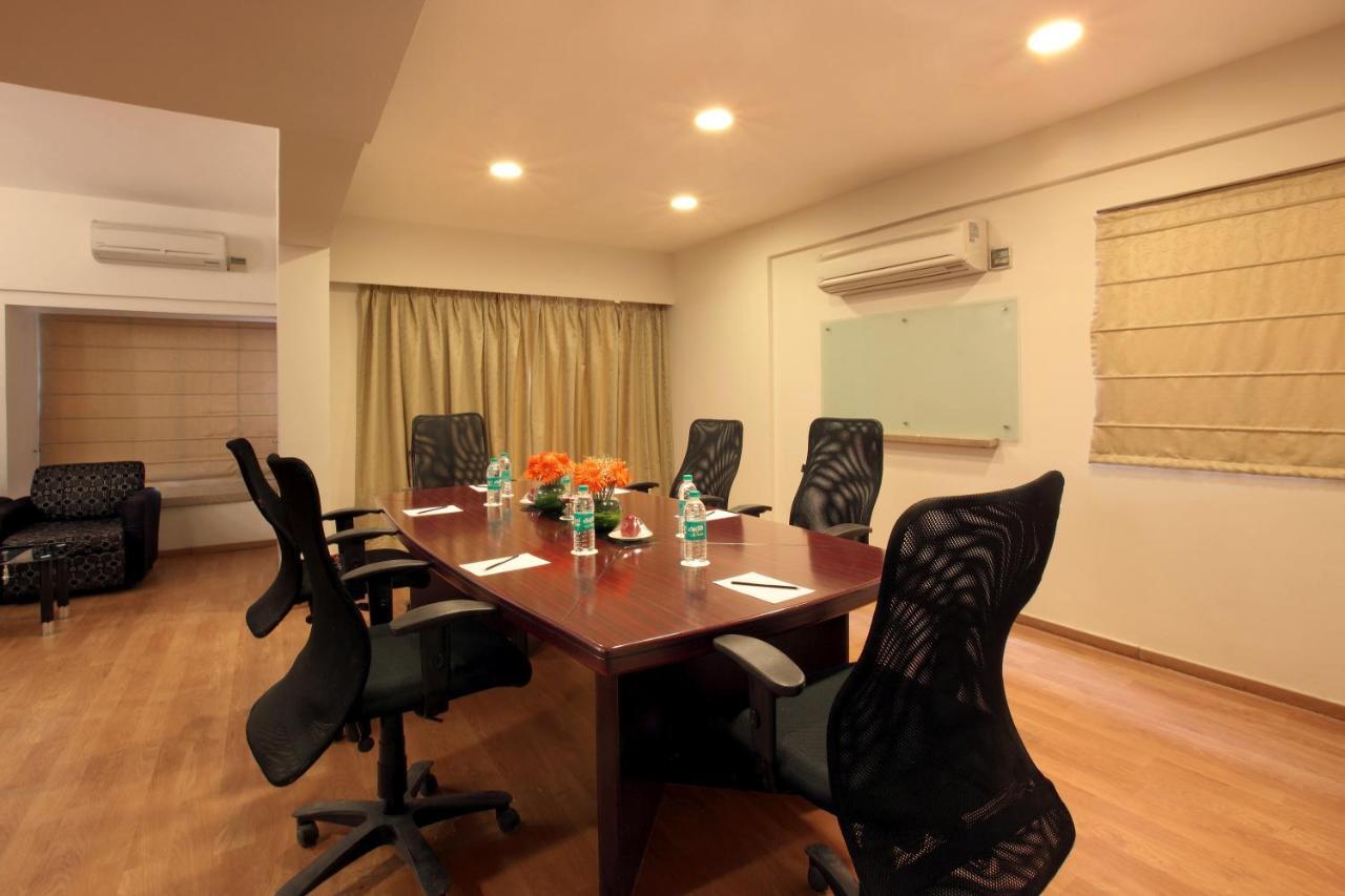 Starlit Suites Bangalore Kammasandra Bagian luar foto