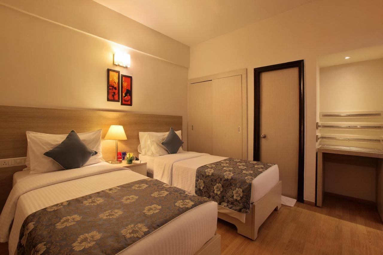 Starlit Suites Bangalore Kammasandra Bagian luar foto