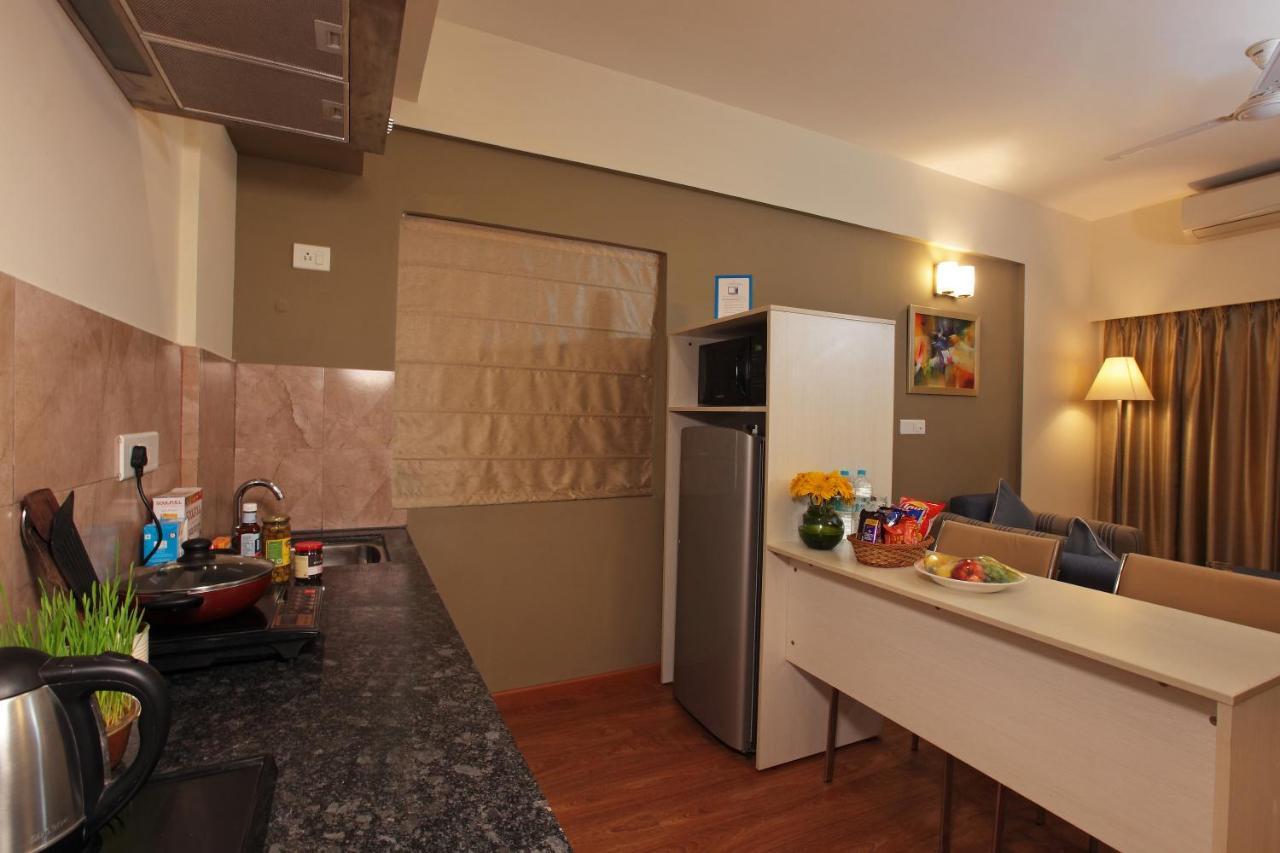 Starlit Suites Bangalore Kammasandra Bagian luar foto